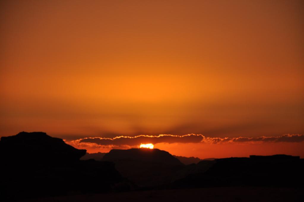 Wadi Rum Starlight Camp Εξωτερικό φωτογραφία