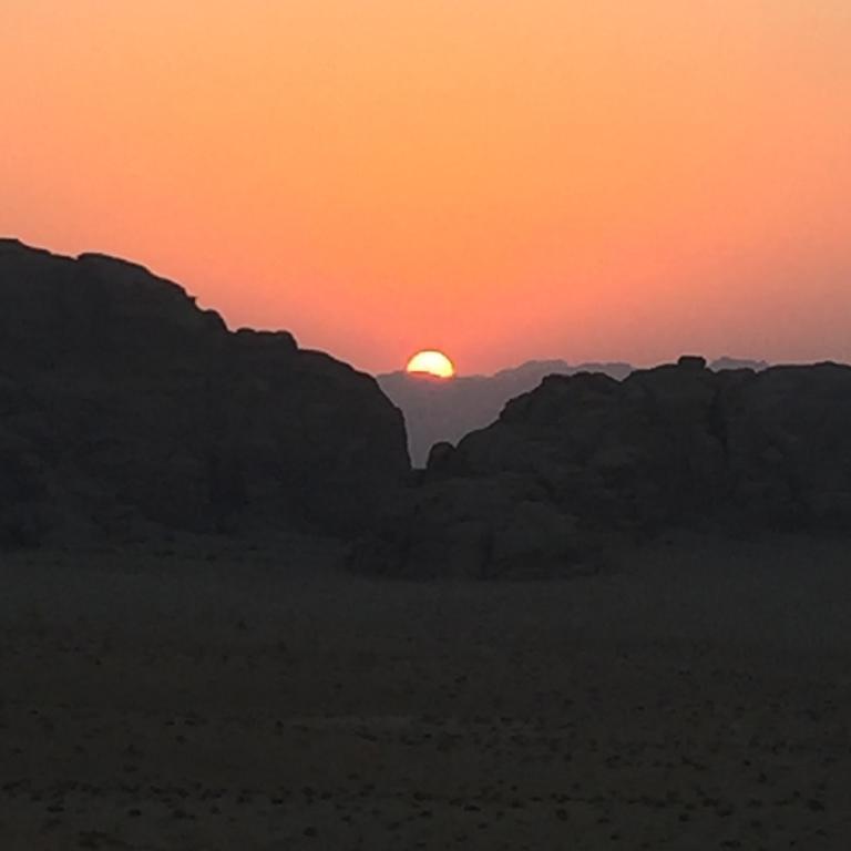 Wadi Rum Starlight Camp Εξωτερικό φωτογραφία